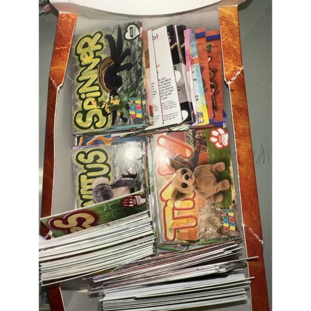 Open box full of beanie babies cards! holos, open box, bulk, shiny‎